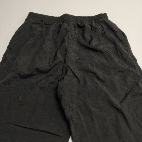 Reebok Vintage Trackpants XL Nylon Stoff aus Regenjacke full black #7684