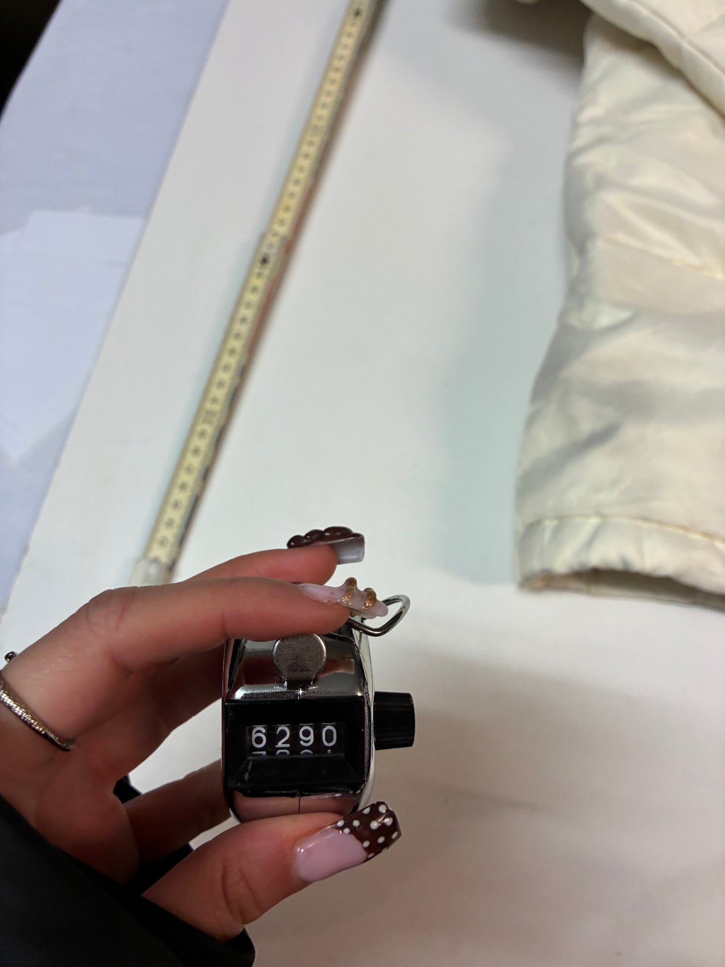 Vintage Tommy Hilfiger Winterjacke cremefarben L 6290