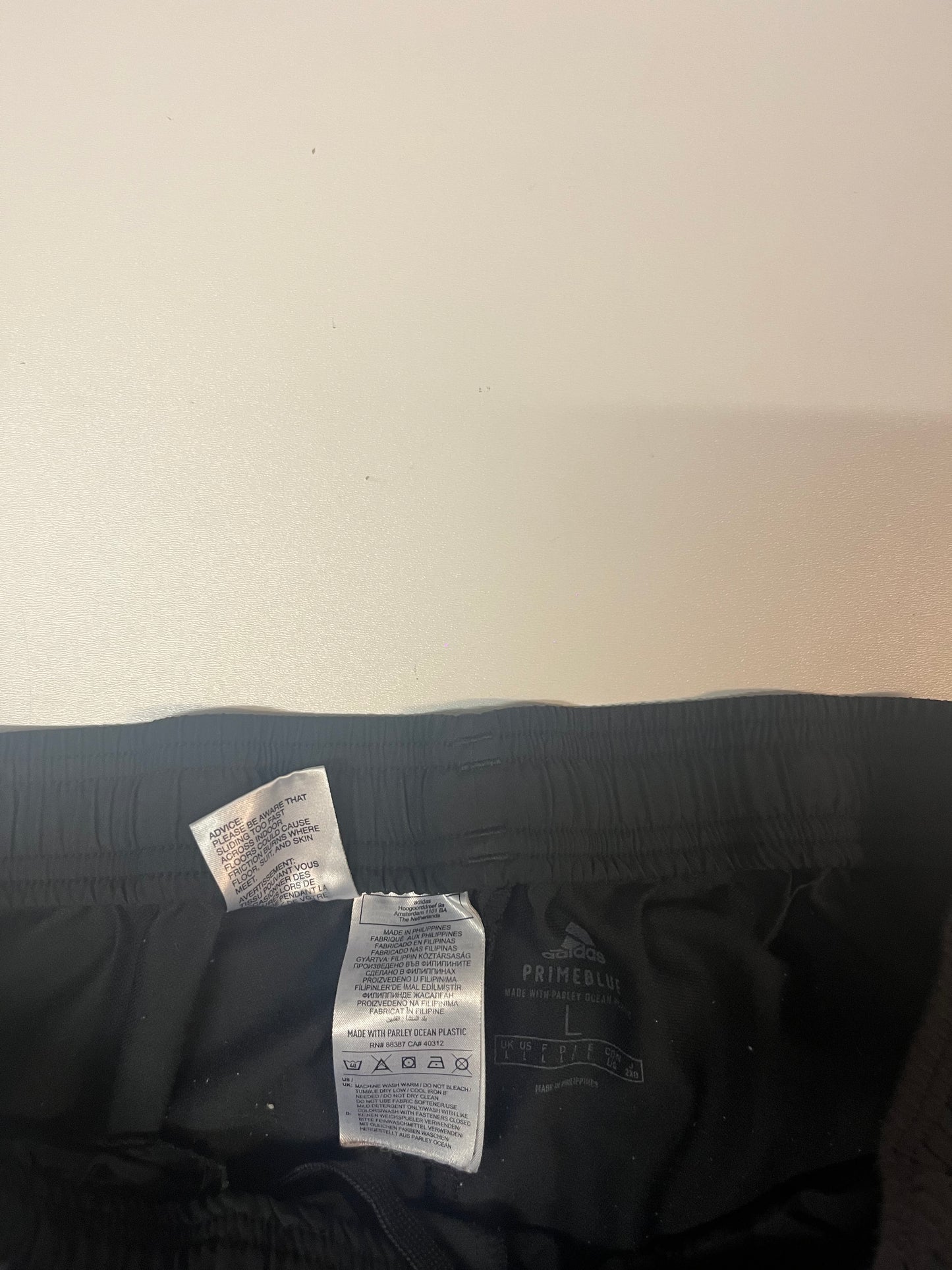 Vintage Adidas Trackpants L fit S 3227