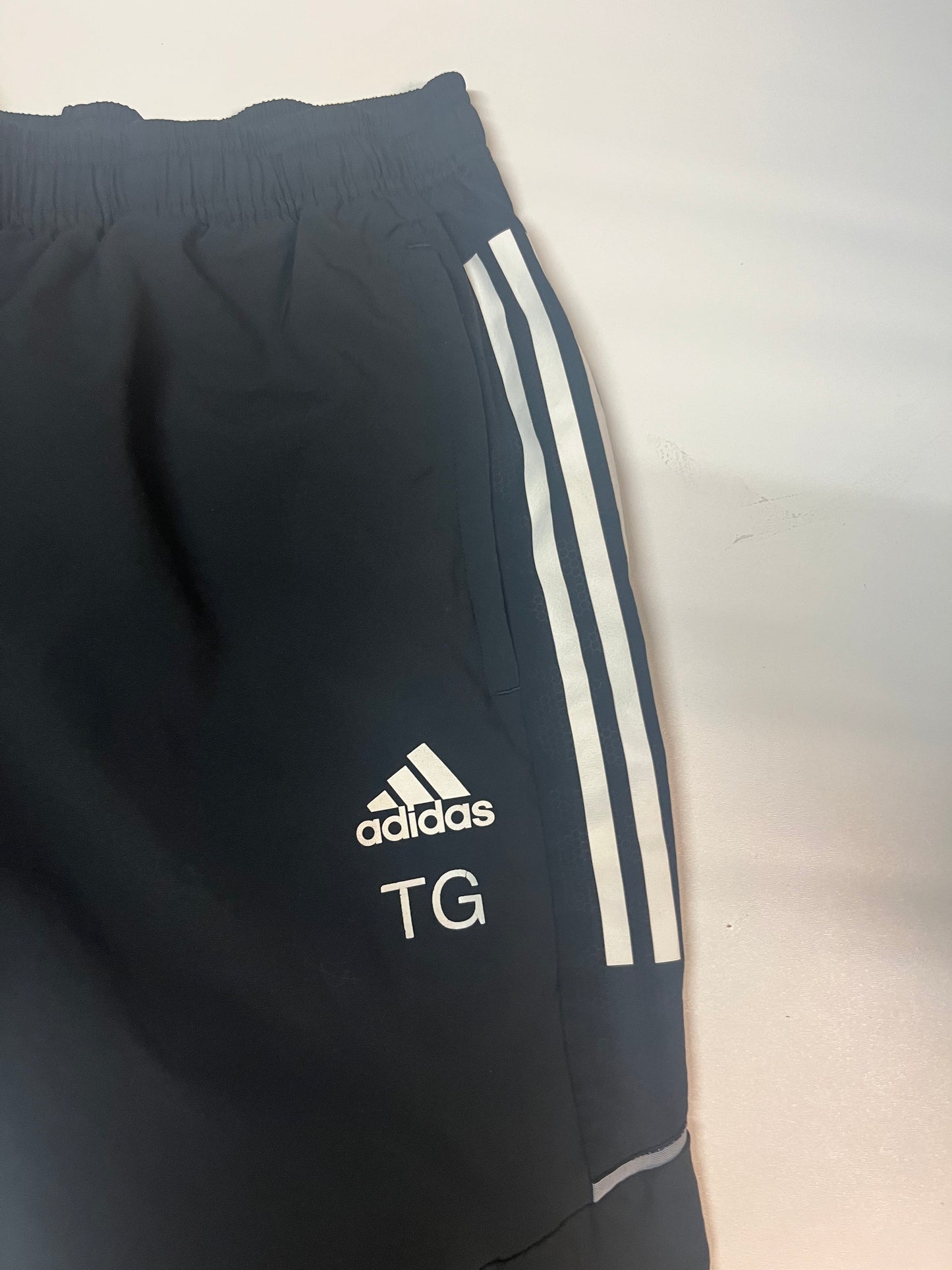 Vintage Adidas Trackpants L fit S 3227
