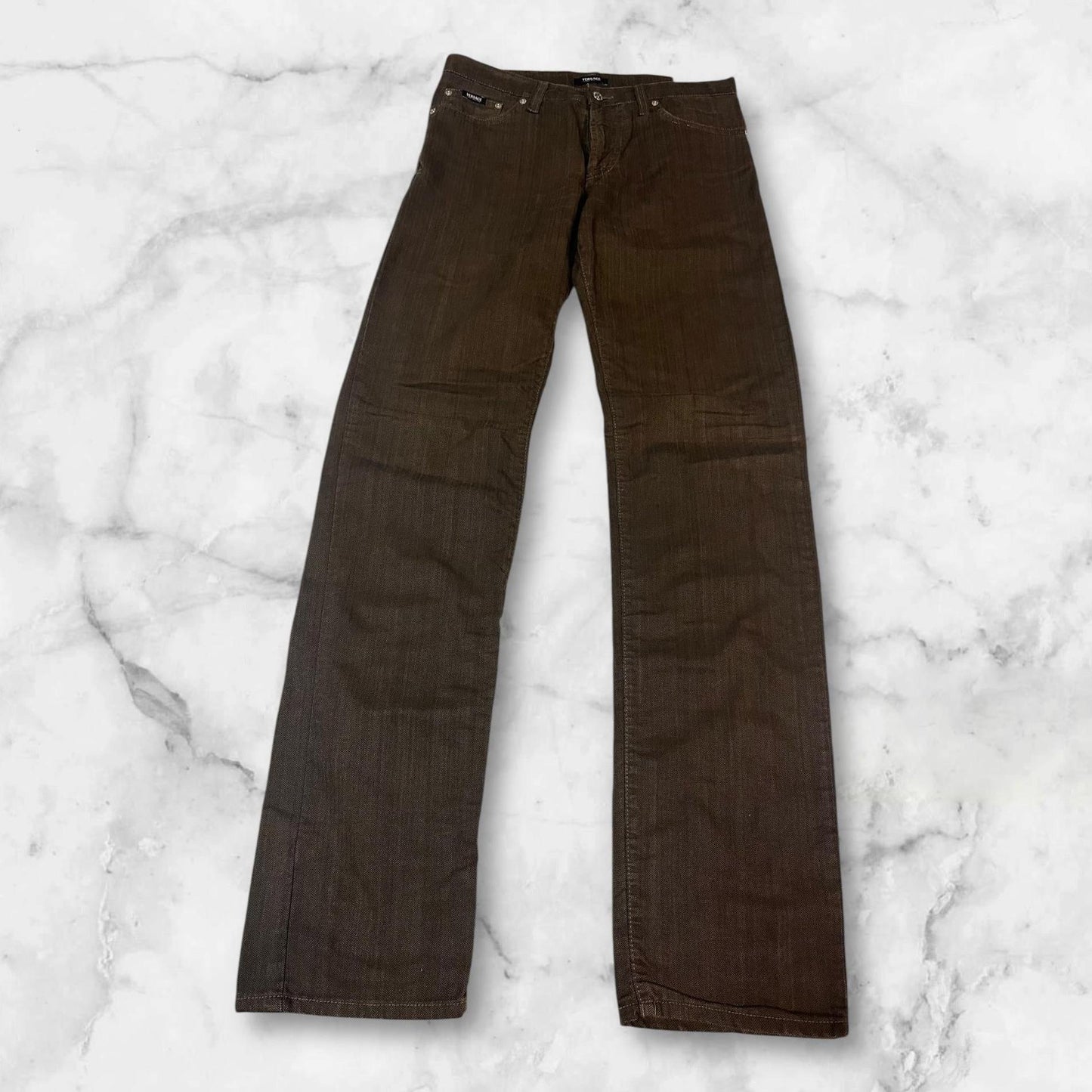 Entdecke unsere Vintage Track Pants von Nike und anderen Marken, erhältlich bei Valuxery.de - Dein Shop für trendige Vintage - Kleidung. Unsere Track Pants sind aus hochwertigen Materialien und