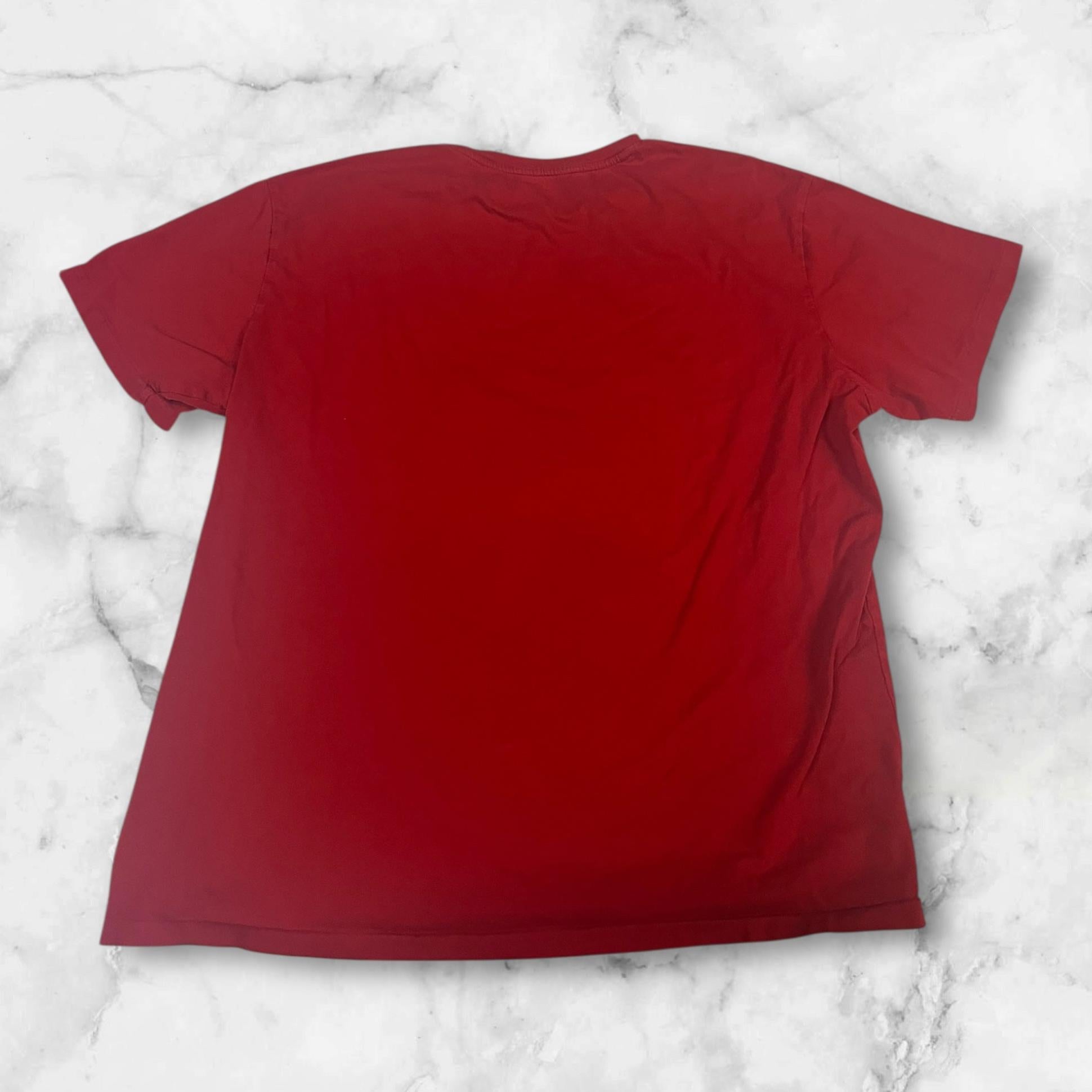 Entdecke unsere Vintage Track Pants von Nike und anderen Marken, erhältlich bei Valuxery.de - Dein Shop für trendige Vintage - Kleidung. Unsere Track Pants sind aus hochwertigen Materialien und