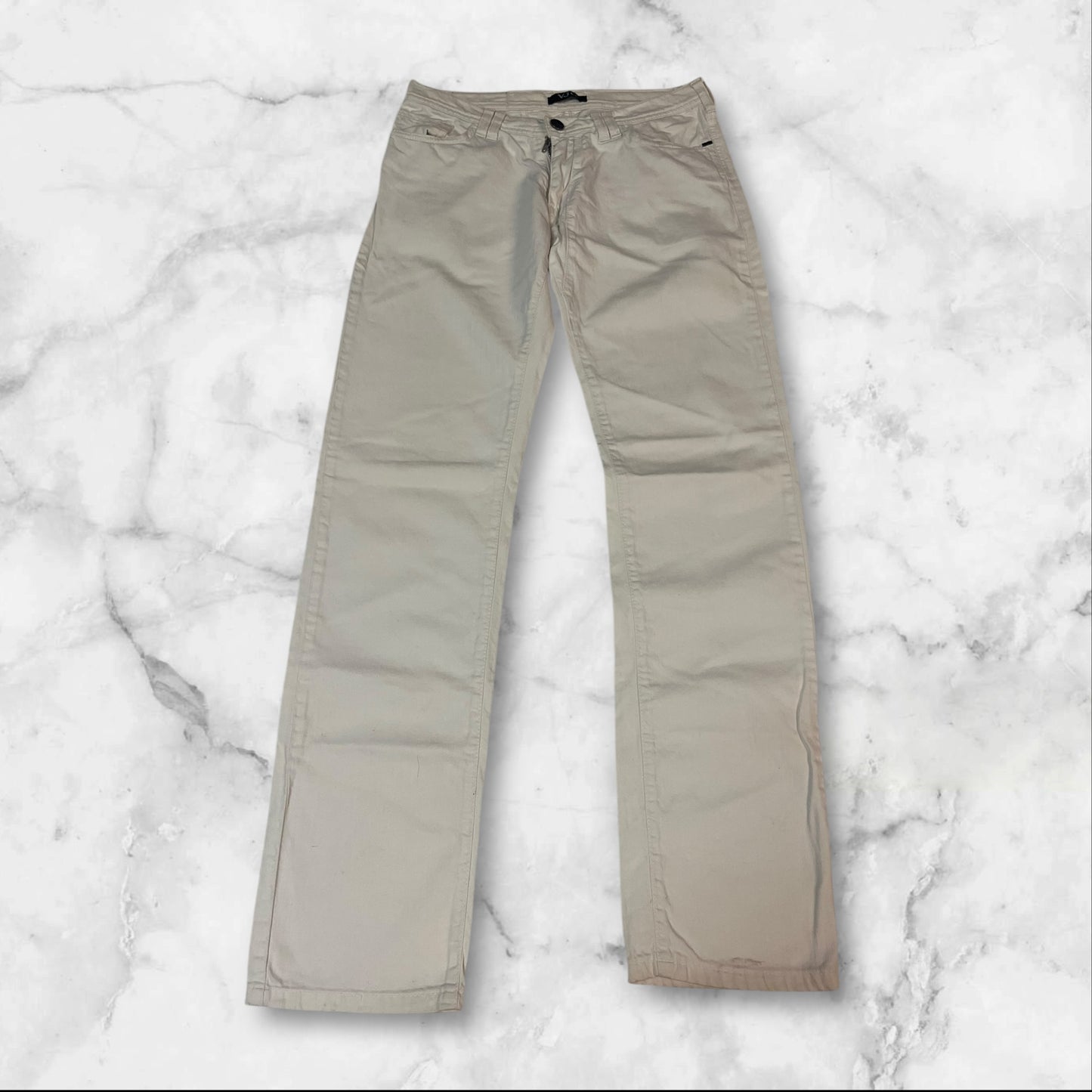 Entdecke unsere Vintage Track Pants von Nike und anderen Marken, erhältlich bei Valuxery.de - Dein Shop für trendige Vintage - Kleidung. Unsere Track Pants sind aus hochwertigen Materialien und