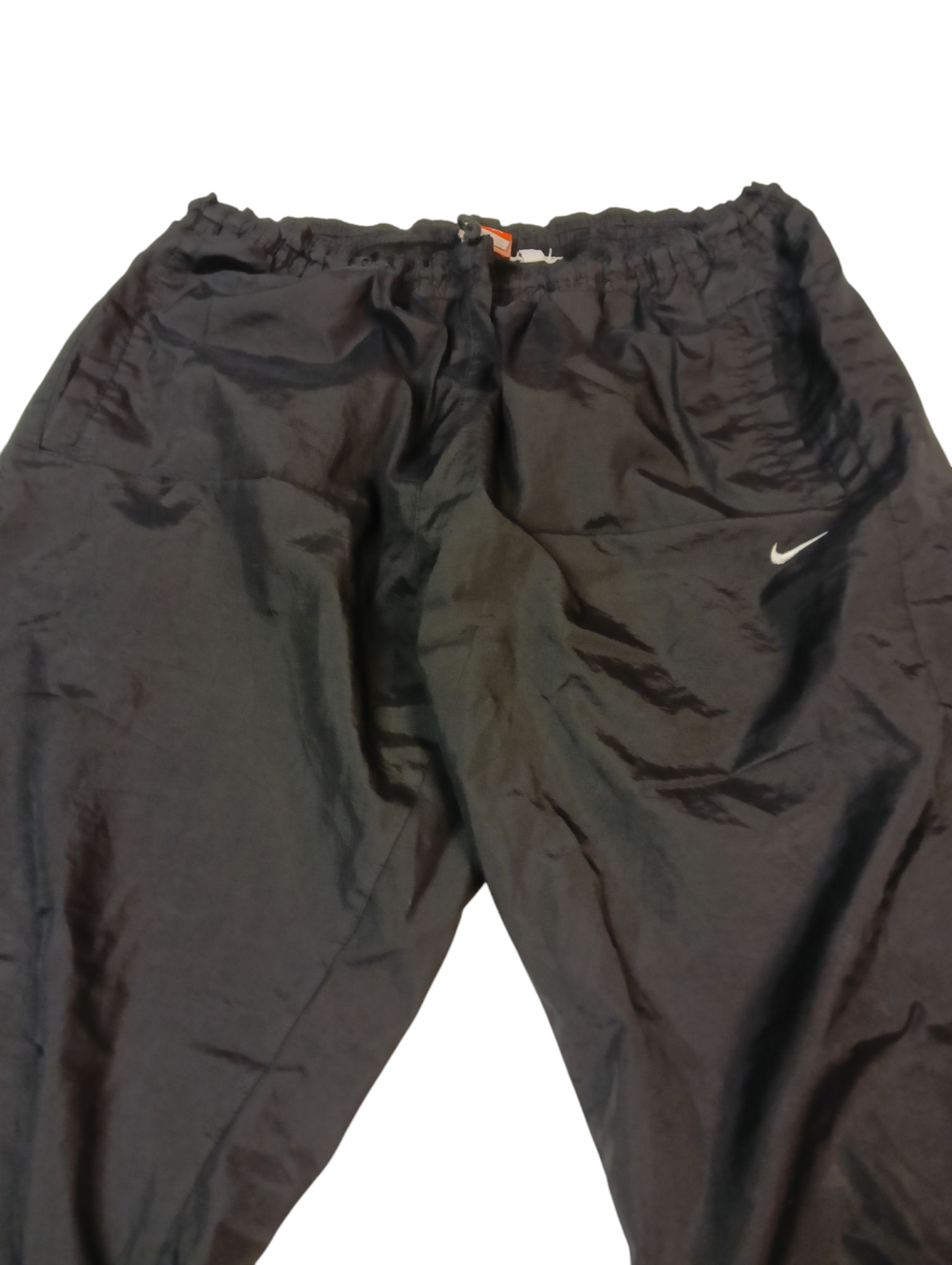 Entdecke unsere Vintage Track Pants von Nike und anderen Marken, erhältlich bei Valuxery.de - Dein Shop für trendige Vintage - Kleidung. Unsere Track Pants sind aus hochwertigen Materialien und