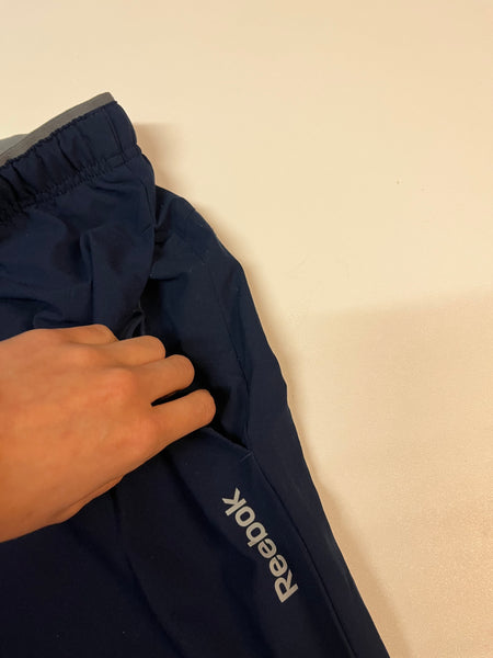 Reebok Vintage Trackpants Xl fit m-l baggy 2074