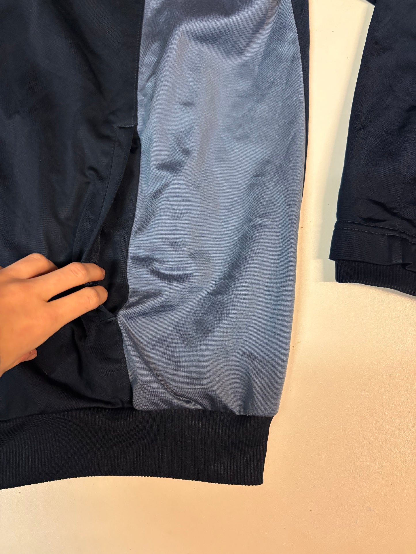 Adidas vintage Trackjacket L 5828