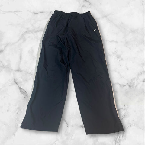 Vintage Nike Trackpants XL fit M 1055