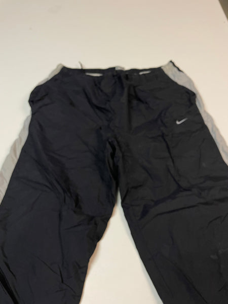 Nike Vintage Trackpants Baggy L 2240 Bund beschädigt