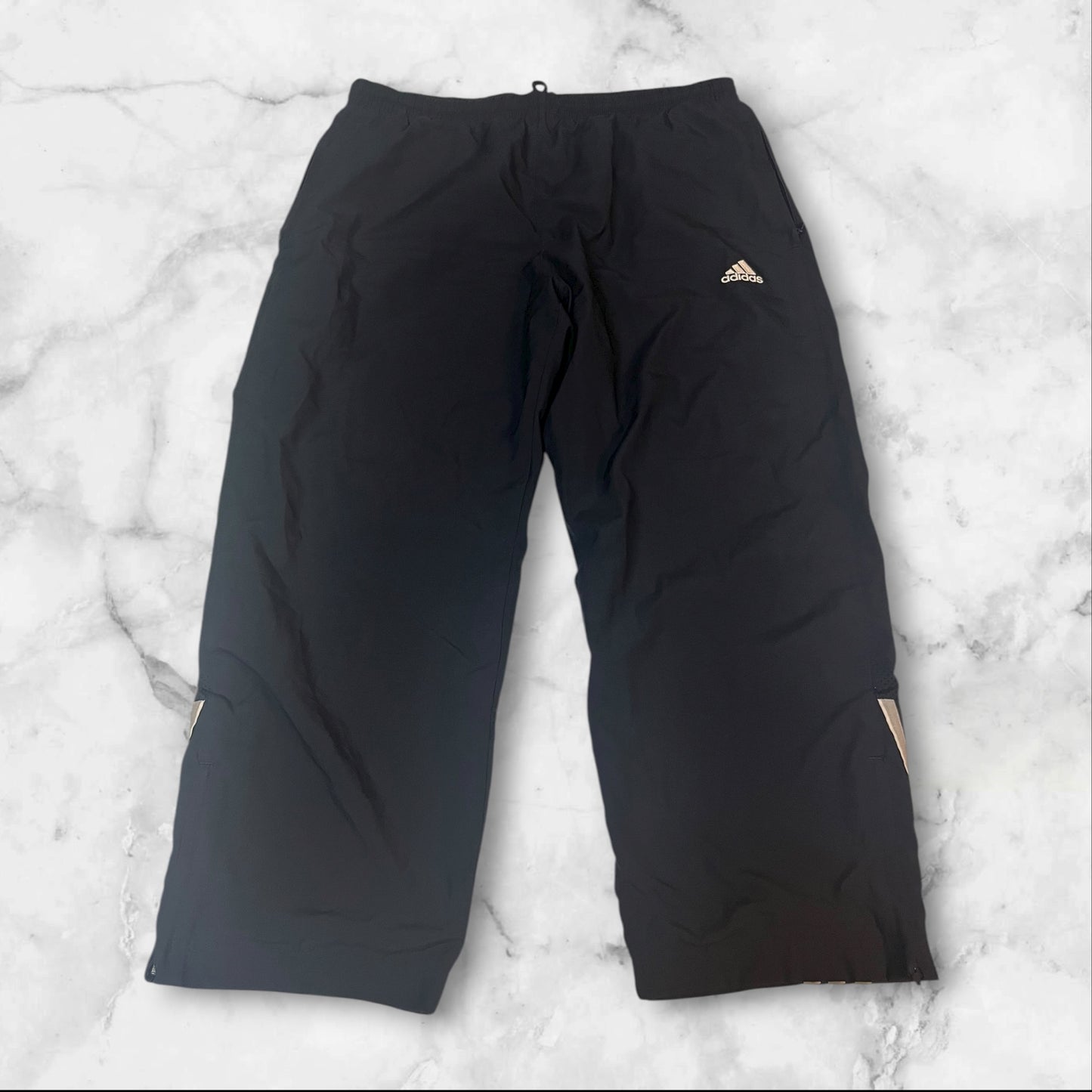 Vintage Adidas Trackpants baggy L kurze Beine 4484