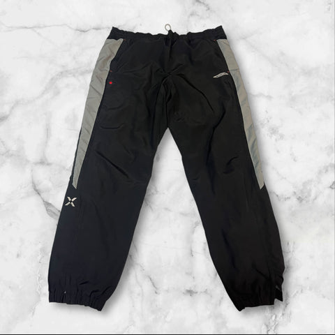 Vintage Umbro Trackpants ( Bund beschädigt) XL Fit L 636