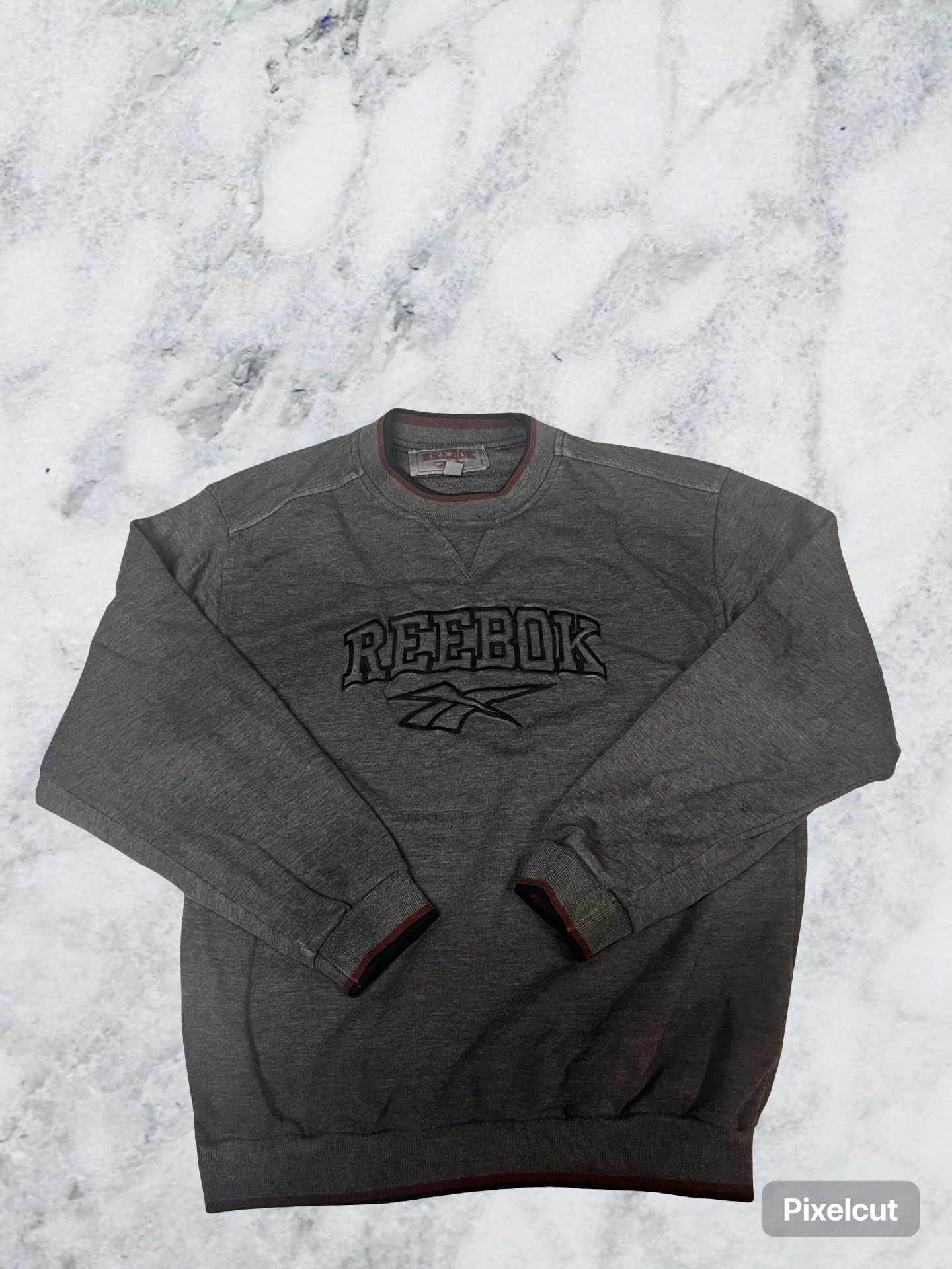 Vintage Reebok Sweatshirt XL fit S gesticktes Logo 5727