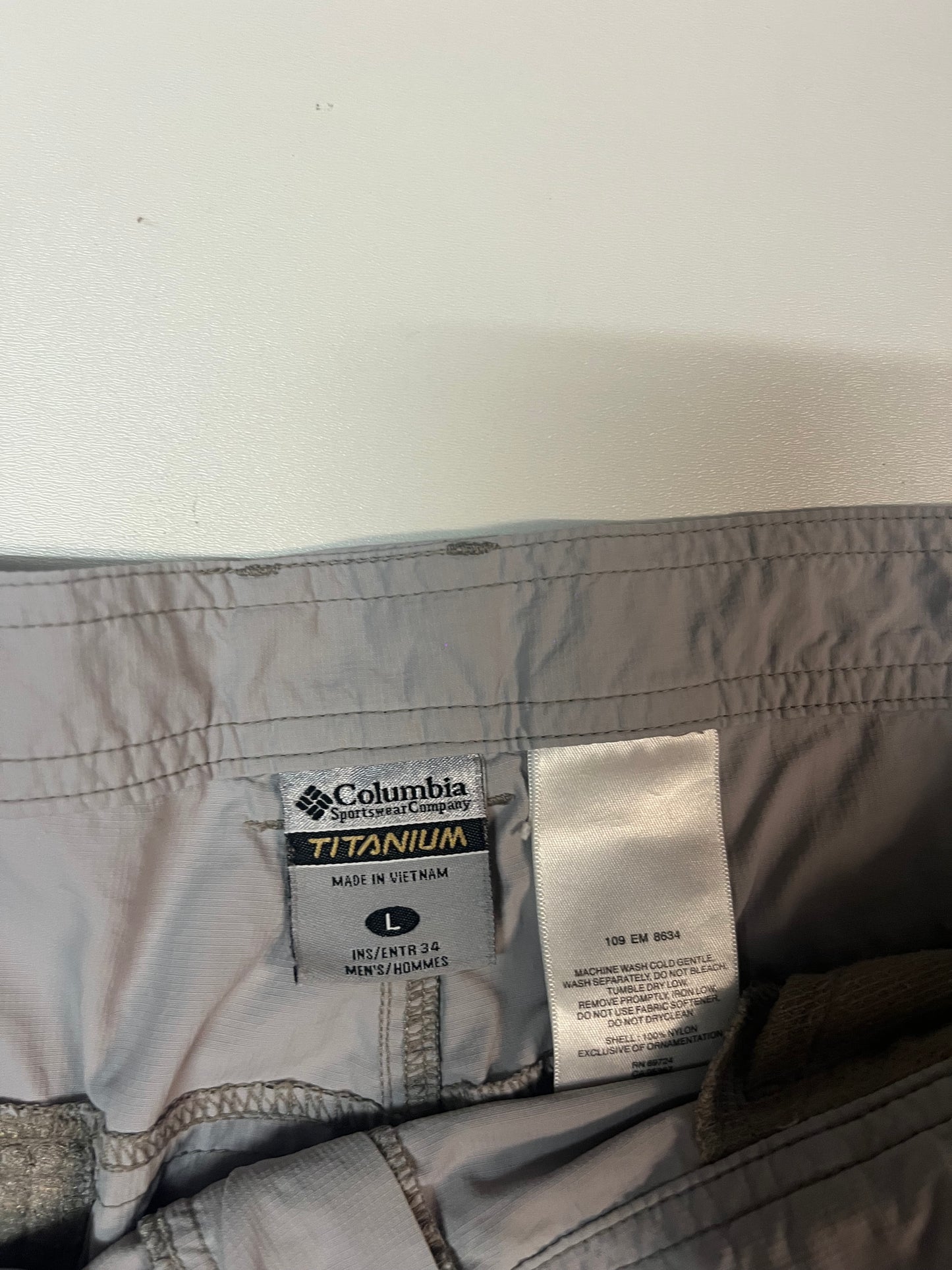 Vintage Columbia Cargo Hose L 4024