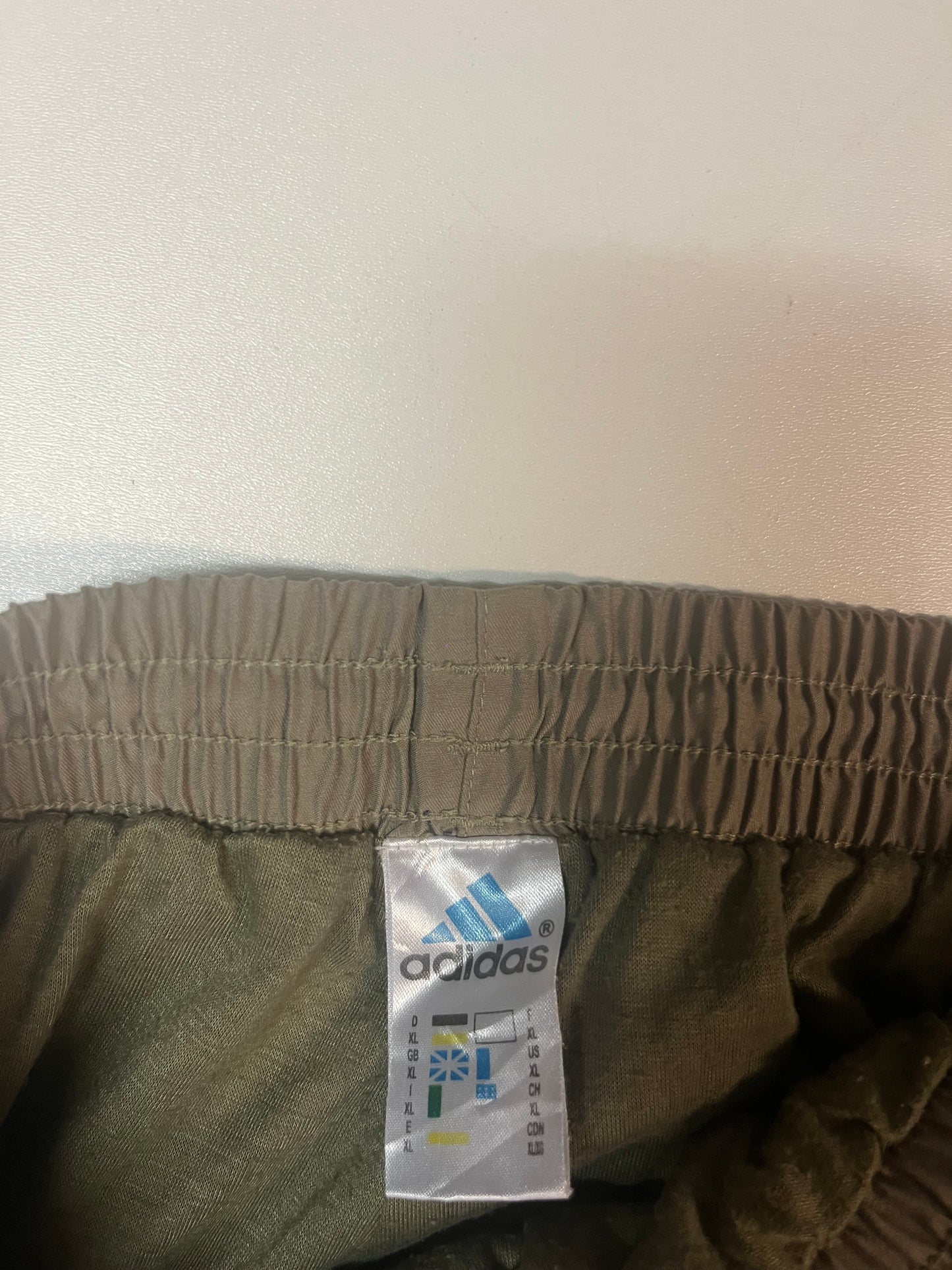 Vintage Adidas Trackpants XL fit L 4420