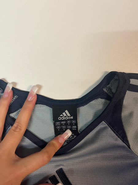 Vintage Adidas Tshirt M fit L 2190