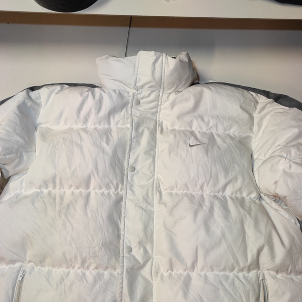 Nike White Daunenjacke mit Kapuze L - XL #9327