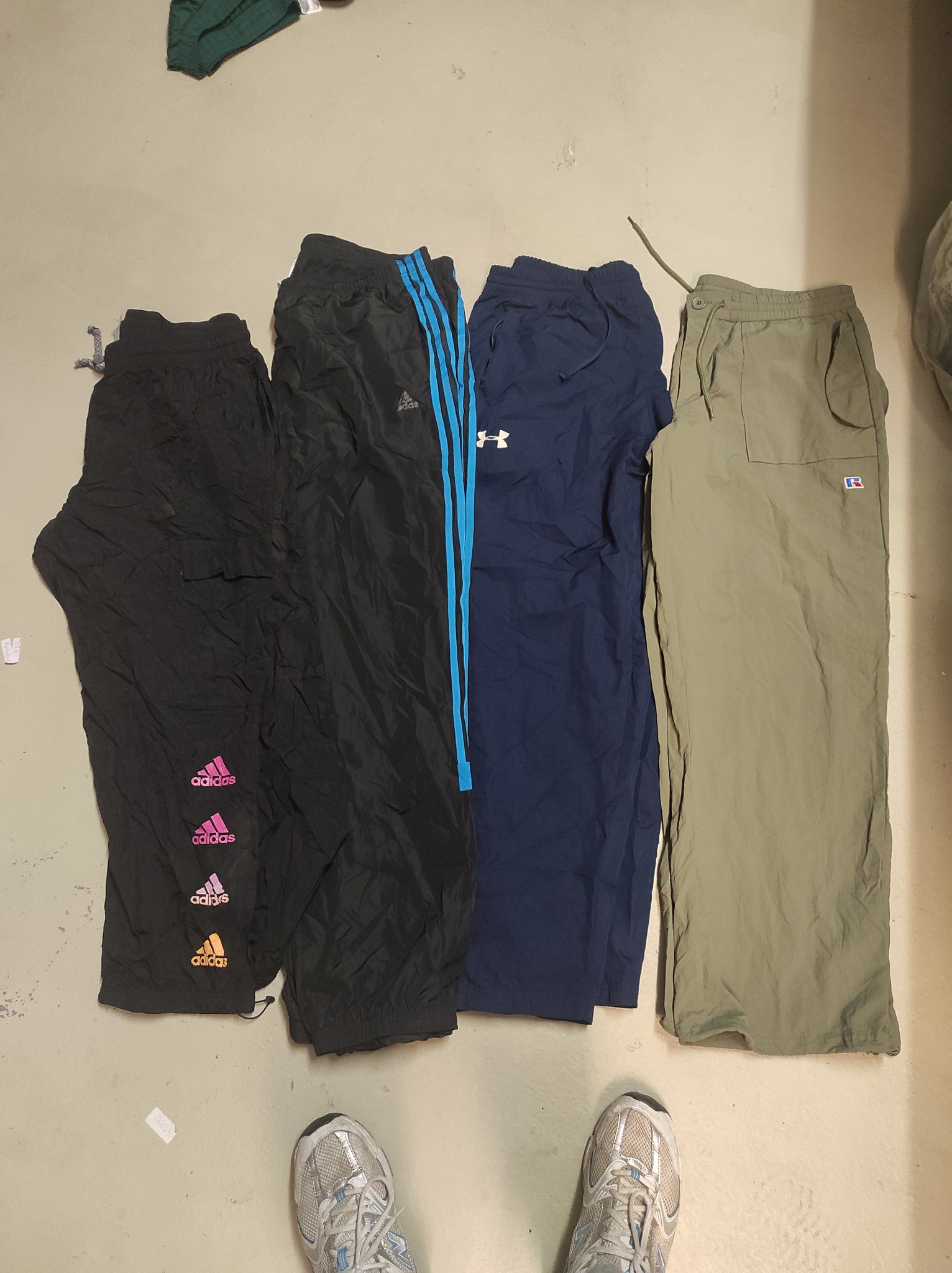 4x Jogginghosen bundle #1 XL (B2B only keine Rücknahme vom bundle)