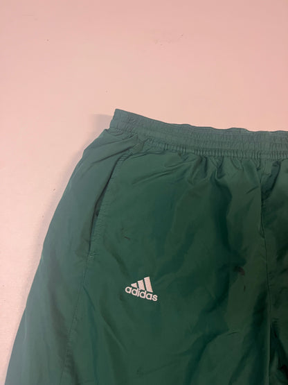 Entdecke unsere Vintage Track Pants von Nike und anderen Marken, erhältlich bei Valuxery.de - Dein Shop für trendige Vintage - Kleidung. Unsere Track Pants sind aus hochwertigen Materialien und