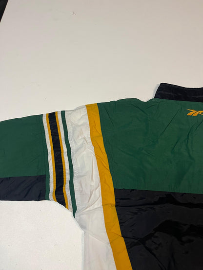 Entdecke unsere Vintage Track Pants von Nike und anderen Marken, erhältlich bei Valuxery.de - Dein Shop für trendige Vintage - Kleidung. Unsere Track Pants sind aus hochwertigen Materialien und