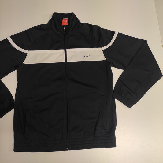 Entdecke unsere Vintage Track Pants von Nike und anderen Marken, erhältlich bei Valuxery.de - Dein Shop für trendige Vintage - Kleidung. Unsere Track Pants sind aus hochwertigen Materialien und