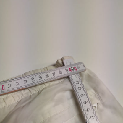 Entdecke unsere Vintage Track Pants von Nike und anderen Marken, erhältlich bei Valuxery.de - Dein Shop für trendige Vintage - Kleidung. Unsere Track Pants sind aus hochwertigen Materialien und