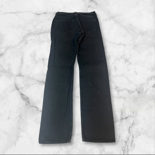 Entdecke unsere Vintage Track Pants von Nike und anderen Marken, erhältlich bei Valuxery.de - Dein Shop für trendige Vintage - Kleidung. Unsere Track Pants sind aus hochwertigen Materialien und
