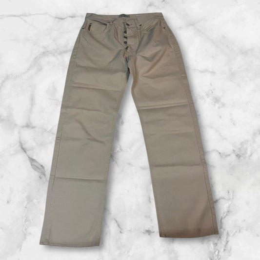 Entdecke unsere Vintage Track Pants von Nike und anderen Marken, erhältlich bei Valuxery.de - Dein Shop für trendige Vintage - Kleidung. Unsere Track Pants sind aus hochwertigen Materialien und