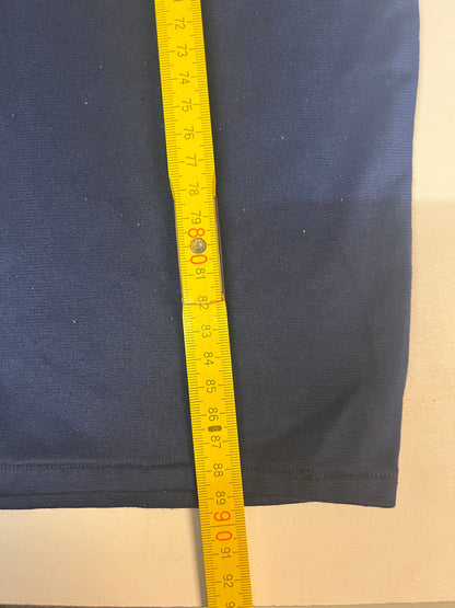 Entdecke unsere Vintage Track Pants von Nike und anderen Marken, erhältlich bei Valuxery.de - Dein Shop für trendige Vintage - Kleidung. Unsere Track Pants sind aus hochwertigen Materialien und