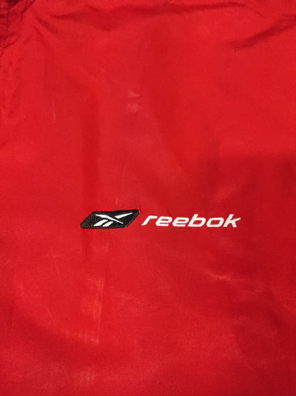 Entdecke unsere Vintage Track Pants von Nike und anderen Marken, erhältlich bei Valuxery.de - Dein Shop für trendige Vintage - Kleidung. Unsere Track Pants sind aus hochwertigen Materialien und