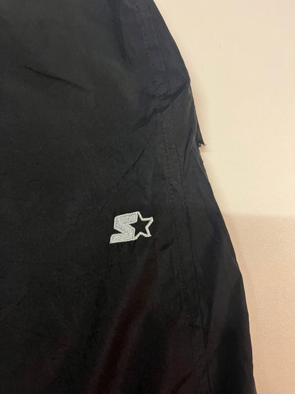 Entdecke unsere Vintage Track Pants von Nike und anderen Marken, erhältlich bei Valuxery.de - Dein Shop für trendige Vintage - Kleidung. Unsere Track Pants sind aus hochwertigen Materialien und