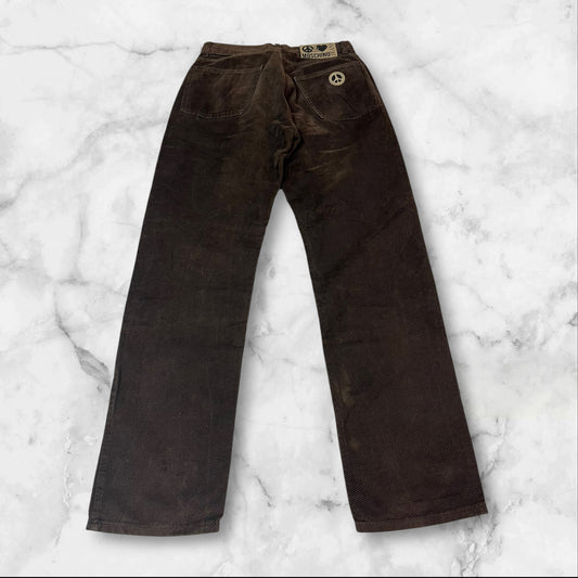 Entdecke unsere Vintage Track Pants von Nike und anderen Marken, erhältlich bei Valuxery.de - Dein Shop für trendige Vintage - Kleidung. Unsere Track Pants sind aus hochwertigen Materialien und
