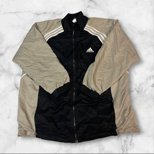 Entdecke unsere Vintage Track Pants von Nike und anderen Marken, erhältlich bei Valuxery.de - Dein Shop für trendige Vintage - Kleidung. Unsere Track Pants sind aus hochwertigen Materialien und