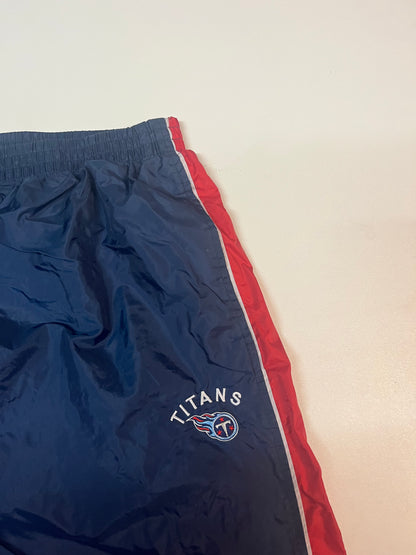 Entdecke unsere Vintage Track Pants von Nike und anderen Marken, erhältlich bei Valuxery.de - Dein Shop für trendige Vintage - Kleidung. Unsere Track Pants sind aus hochwertigen Materialien und