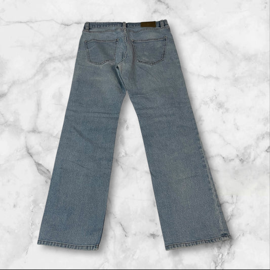 Entdecke unsere Vintage Track Pants von Nike und anderen Marken, erhältlich bei Valuxery.de - Dein Shop für trendige Vintage - Kleidung. Unsere Track Pants sind aus hochwertigen Materialien und