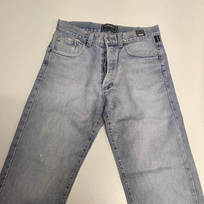 Entdecke unsere Vintage Track Pants von Nike und anderen Marken, erhältlich bei Valuxery.de - Dein Shop für trendige Vintage - Kleidung. Unsere Track Pants sind aus hochwertigen Materialien und