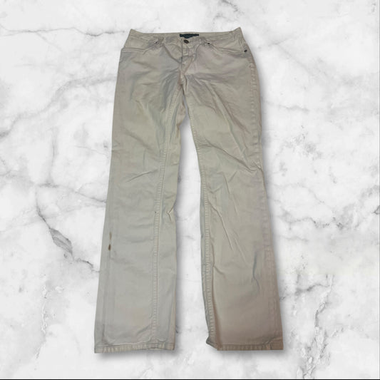 Entdecke unsere Vintage Track Pants von Nike und anderen Marken, erhältlich bei Valuxery.de - Dein Shop für trendige Vintage - Kleidung. Unsere Track Pants sind aus hochwertigen Materialien und