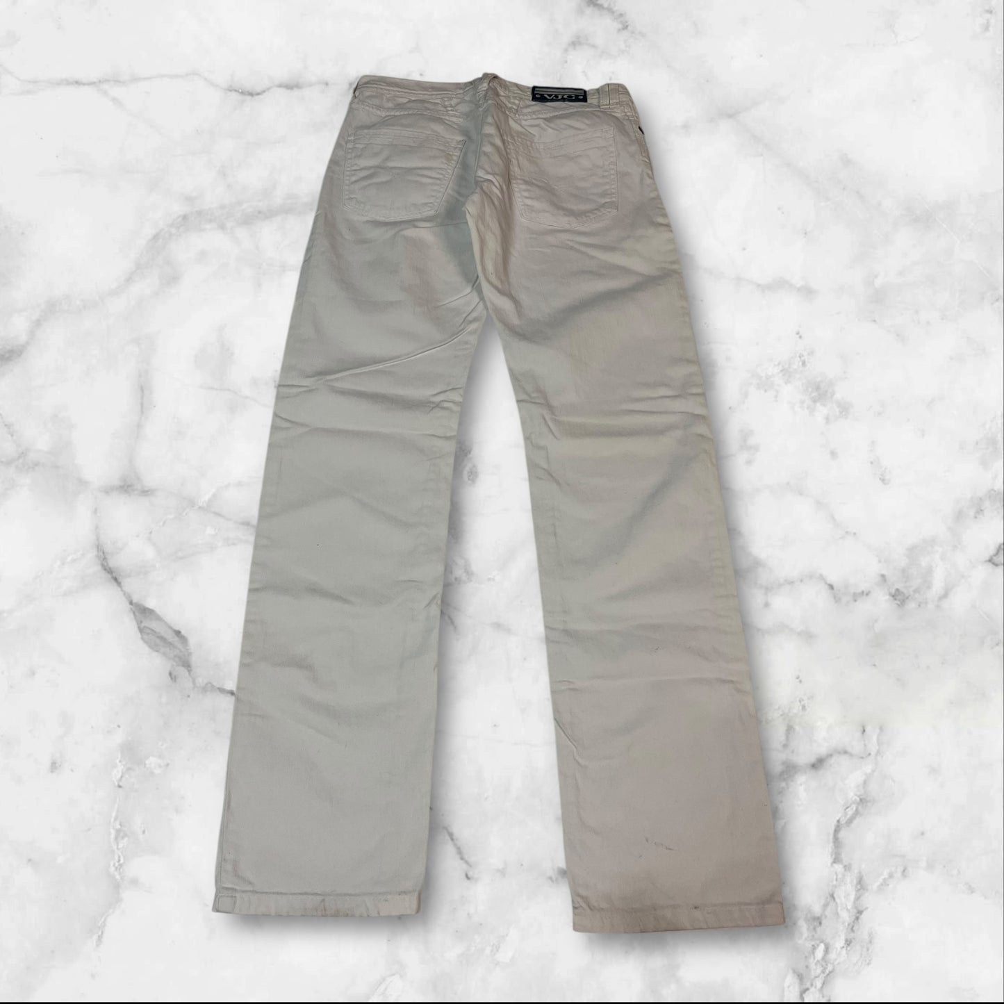 Entdecke unsere Vintage Track Pants von Nike und anderen Marken, erhältlich bei Valuxery.de - Dein Shop für trendige Vintage - Kleidung. Unsere Track Pants sind aus hochwertigen Materialien und