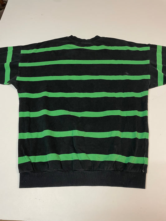 Entdecke unsere Vintage Track Pants von Nike und anderen Marken, erhältlich bei Valuxery.de - Dein Shop für trendige Vintage - Kleidung. Unsere Track Pants sind aus hochwertigen Materialien und