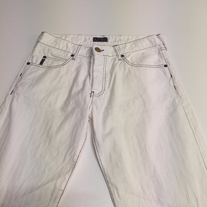 Entdecke unsere Vintage Track Pants von Nike und anderen Marken, erhältlich bei Valuxery.de - Dein Shop für trendige Vintage - Kleidung. Unsere Track Pants sind aus hochwertigen Materialien und