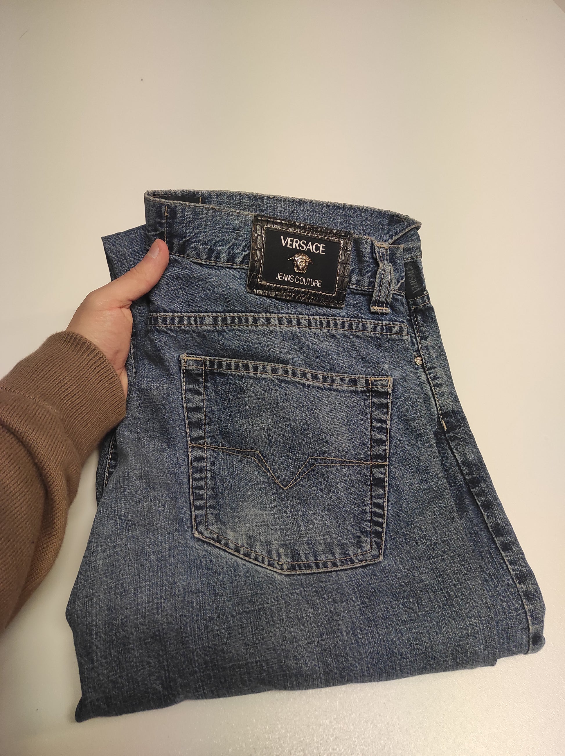 Entdecke unsere Vintage Track Pants von Nike und anderen Marken, erhältlich bei Valuxery.de - Dein Shop für trendige Vintage - Kleidung. Unsere Track Pants sind aus hochwertigen Materialien und