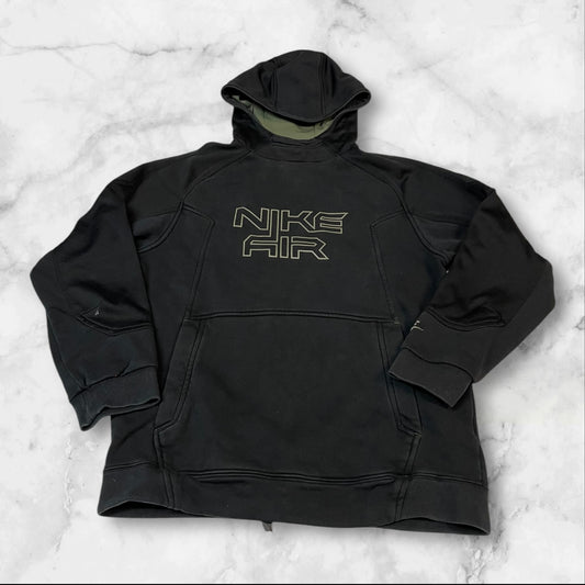 Entdecke unsere Vintage Track Pants von Nike und anderen Marken, erhältlich bei Valuxery.de - Dein Shop für trendige Vintage - Kleidung. Unsere Track Pants sind aus hochwertigen Materialien und