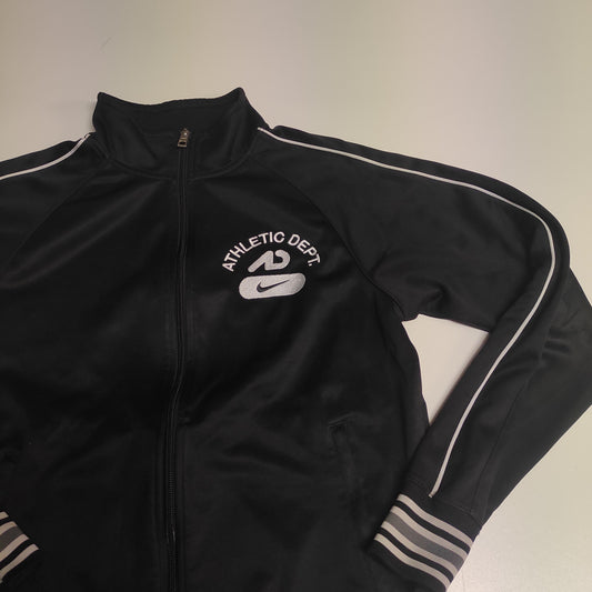 Entdecke unsere Vintage Track Pants von Nike und anderen Marken, erhältlich bei Valuxery.de - Dein Shop für trendige Vintage - Kleidung. Unsere Track Pants sind aus hochwertigen Materialien und